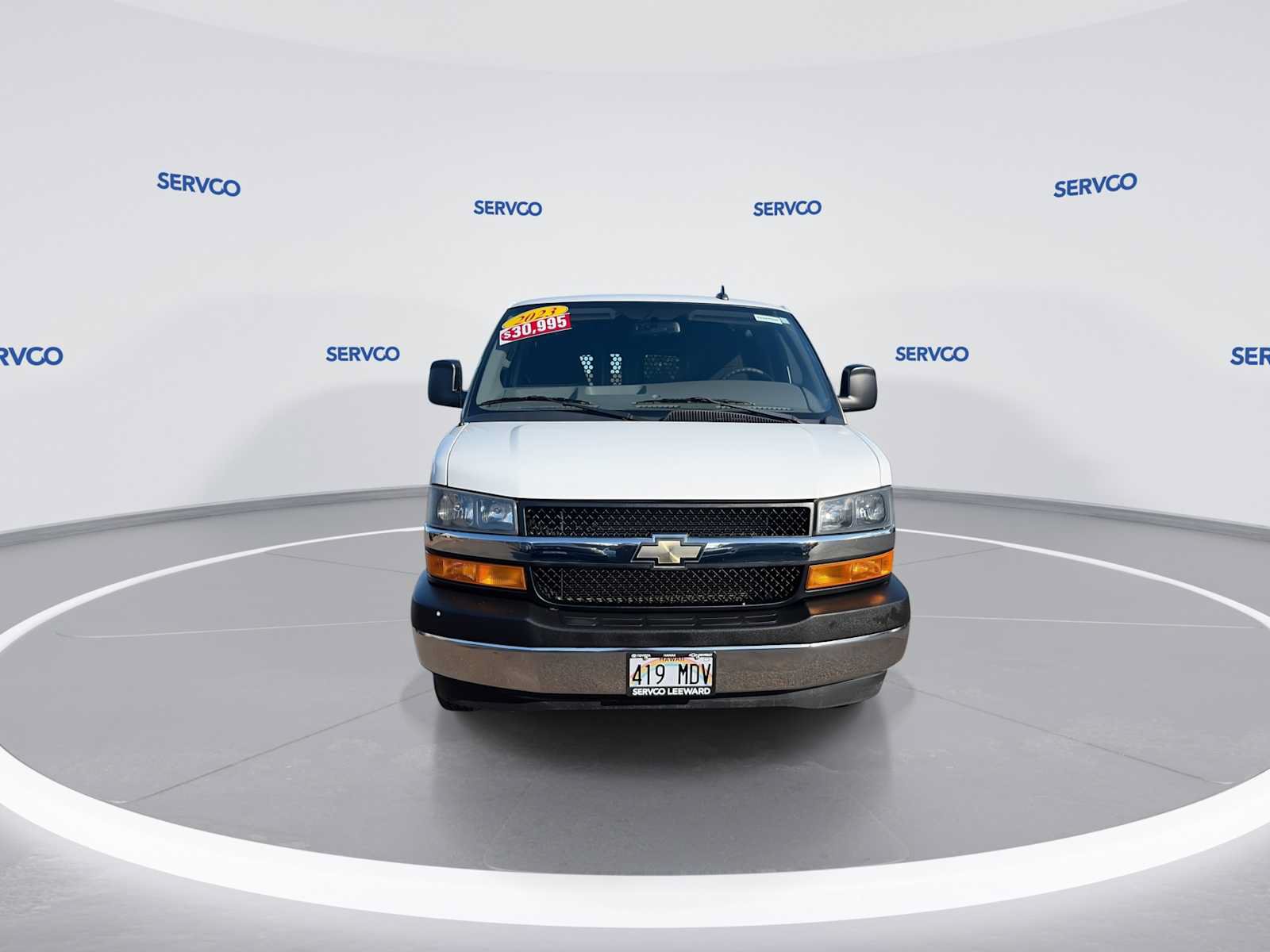 Used 2023 Chevrolet Express 2500 w/ Driver Convenience Package RWD image 3