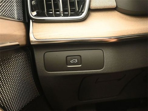 New 2026 Volvo XC90 B6 Ultra w/ Lounge Package image 29