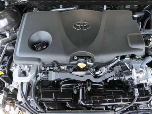 Used 2024 Toyota Camry LE FWD image 30