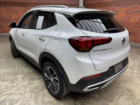 Used 2023 Buick Encore GX Select image 3