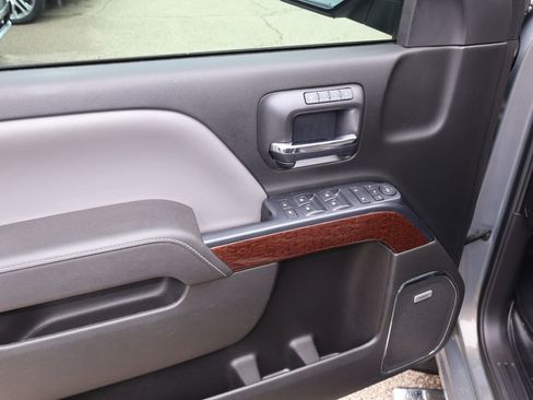 Used 2017 GMC Sierra 1500 SLT w/ SLT Premium Package RWD image 10