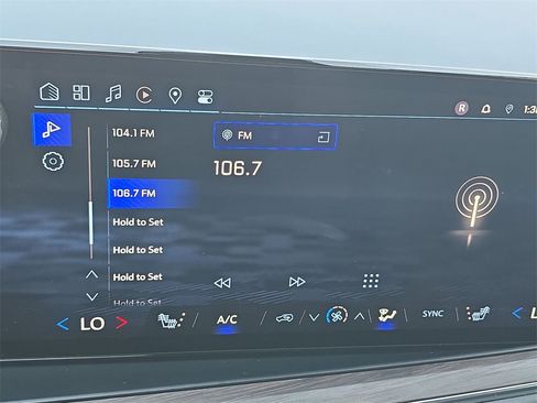 Used 2025 Chevrolet Tahoe Z71 w/ Comfort Package image 22