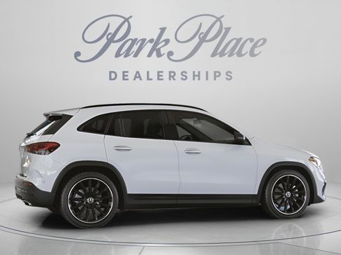 Used 2023 Mercedes-Benz GLA 250 4MATIC image 24