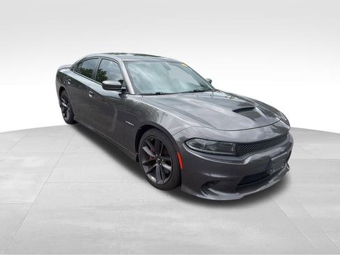 Used 2022 Dodge Charger R/T w/ Plus Group RWD image 3