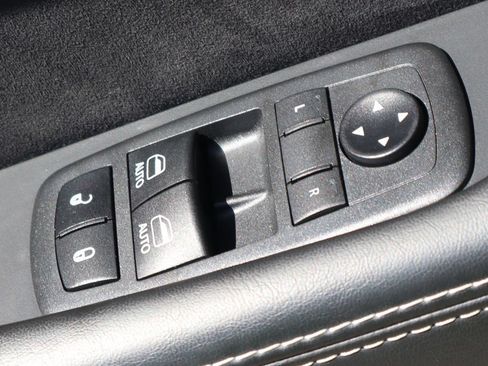 Used 2019 Dodge Challenger SRT Hellcat Redeye RWD image 19