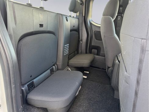 Used 2023 Nissan Frontier S image 22