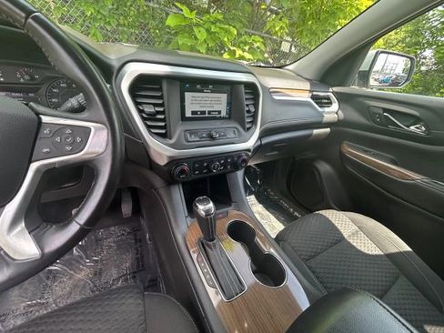 Used 2019 GMC Acadia SLE image 22