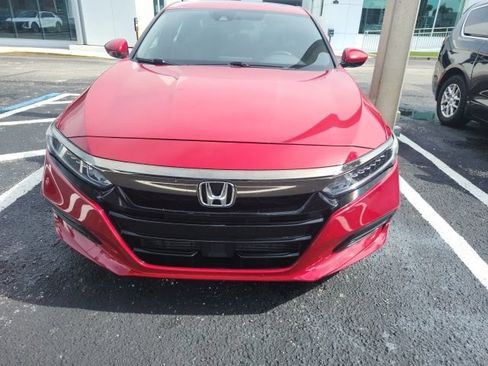 Used 2018 Honda Accord Sport image 2