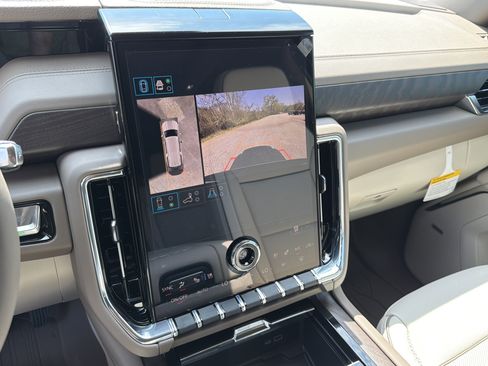 New 2026 GMC Yukon XL Denali w/ Sun & Power Step Package RWD image 33