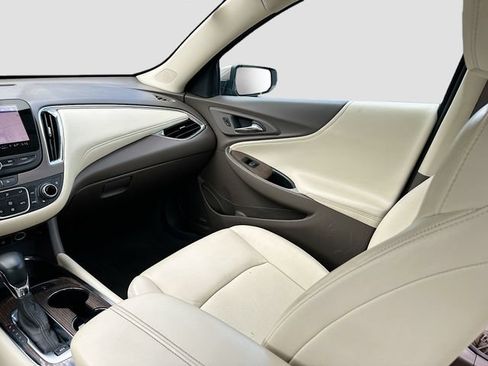 Used 2024 Chevrolet Malibu LT FWD image 24