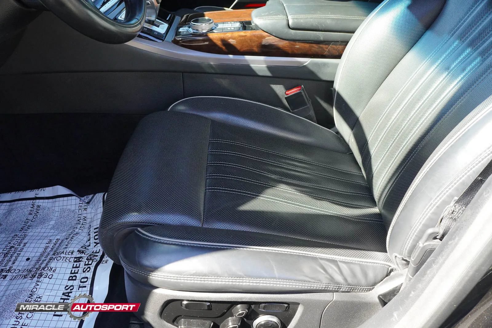 Used 2019 Genesis G90 3.3T Premium AWD/4WD image 18