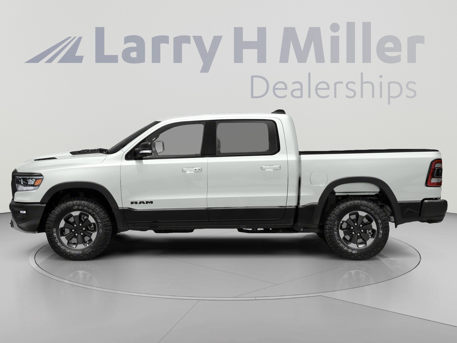 Used 2019 RAM 1500 Rebel w/ Rebel Level 1 Equipment Group AWD/4WD image 3