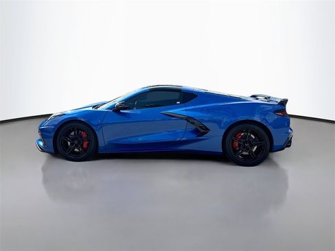 Used 2023 Chevrolet Corvette Stingray Preferred Cpe w/ Z51 Performance Package image 4
