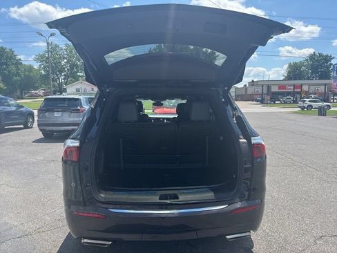 Used 2024 Buick Enclave Essence w/ Trailering Package, 5000 lbs. FWD image 9