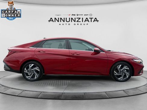 Used 2025 Hyundai Elantra SEL FWD image 6