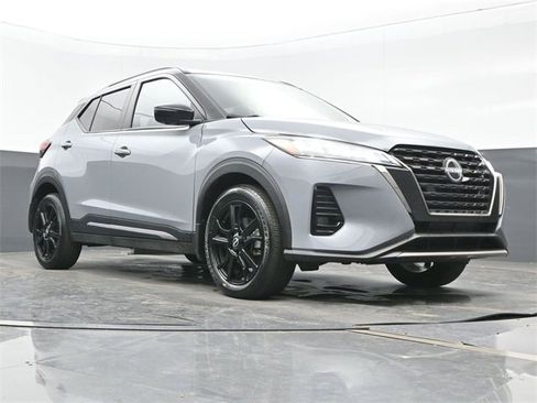 Certified 2024 Nissan Kicks SR w/ SR Premium Package image 27