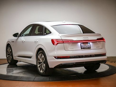 Used 2021 Audi e-tron Premium w/ Black Optic Package AWD/4WD image 2