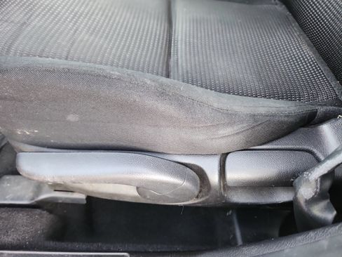 Used 2012 MAZDA MAZDA3 i Touring image 15