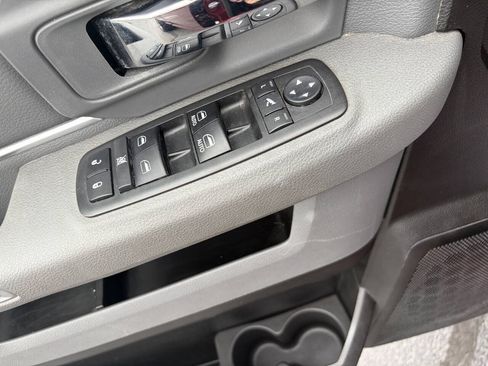 Used 2019 RAM 1500 Big Horn AWD/4WD image 15