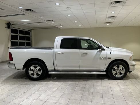 Used 2015 RAM 1500 Lone Star RWD image 6