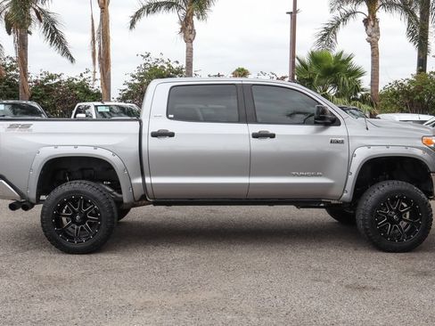 Used 2016 Toyota Tundra SR5 w/ SR5 Upgrade Package AWD/4WD image 11