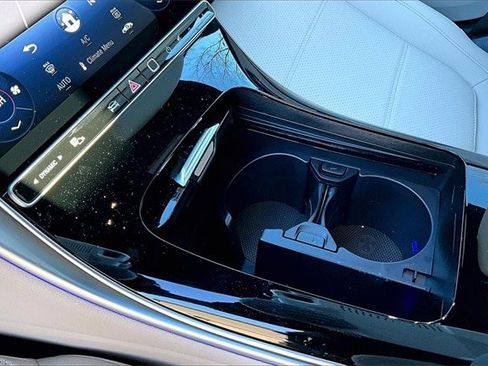 New 2026 Mercedes-Benz C 300 4MATIC Sedan image 11