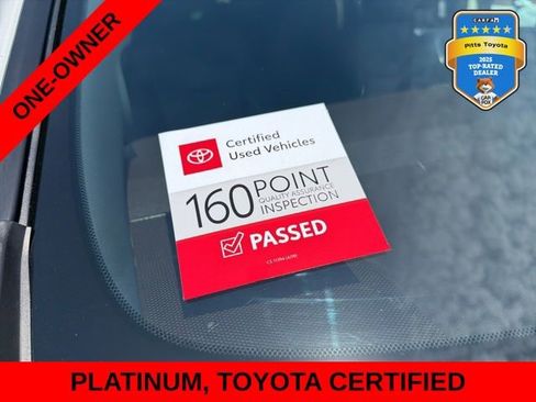 Certified 2024 Toyota Sienna Platinum image 10