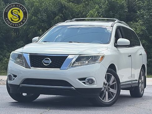 Used 2014 Nissan Pathfinder Platinum w/ Platinum Premium Package FWD image 1