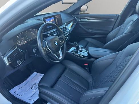 Used 2023 BMW 530e xDrive image 37