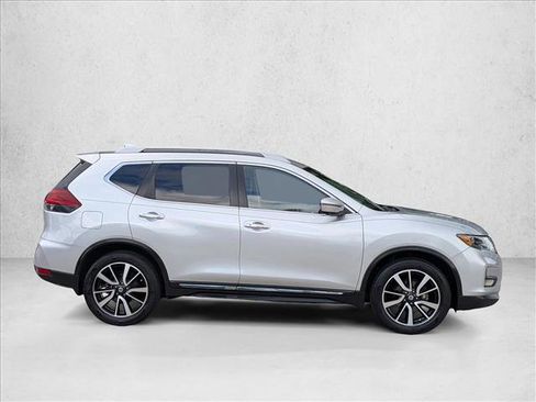 Used 2020 Nissan Rogue SL FWD image 4