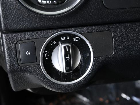 Used 2013 Mercedes-Benz C 300 4MATIC Sedan image 27