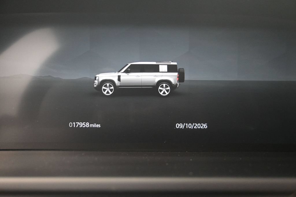 Used 2025 Land Rover Defender 110 S AWD/4WD image 28