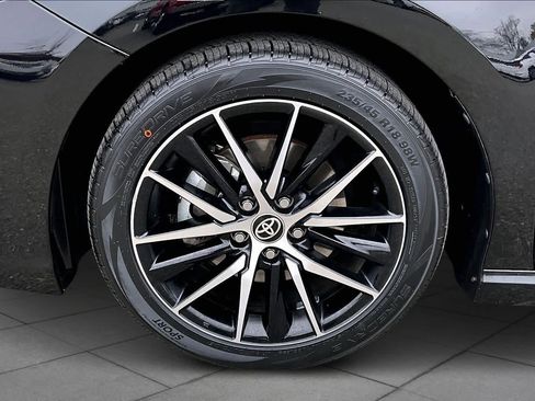 Certified 2022 Toyota Camry SE image 10