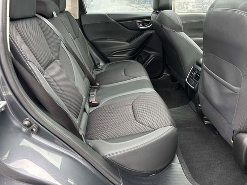 Used 2023 Subaru Forester Premium image 14