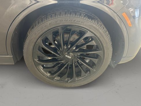 Used 2023 Lincoln Aviator Reserve w/ Equipment Group 201A AWD/4WD image 10