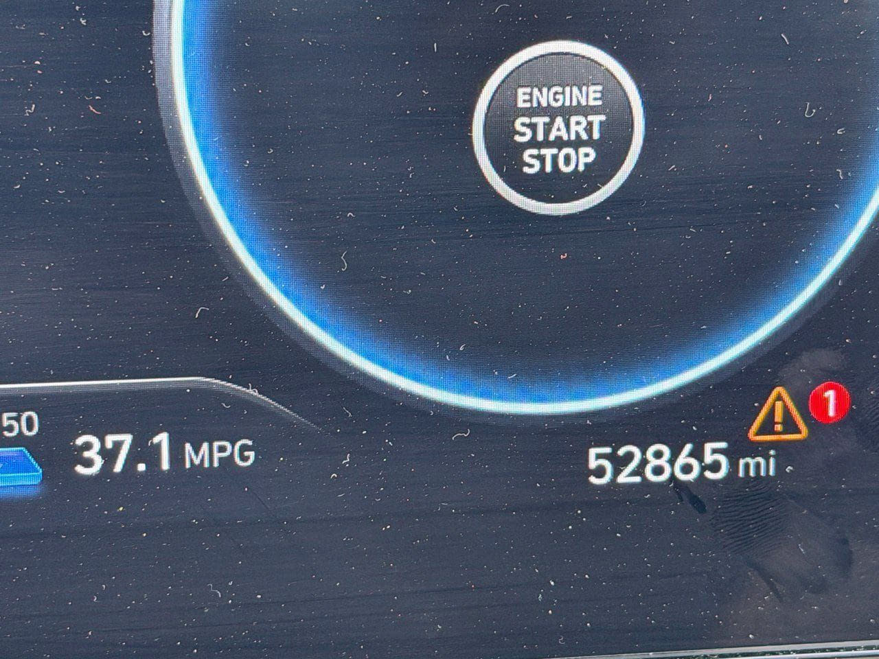 Used 2025 Hyundai Elantra SEL FWD image 12