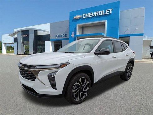 New 2026 Chevrolet Trax RS w/ Sunroof Package image 10