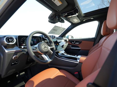 New 2026 Mercedes-Benz GLC 300 4MATIC image 35