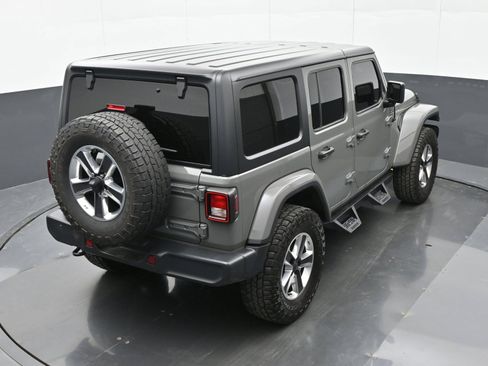 Used 2020 Jeep Wrangler Unlimited Sahara w/ Cold Weather Group AWD/4WD image 30