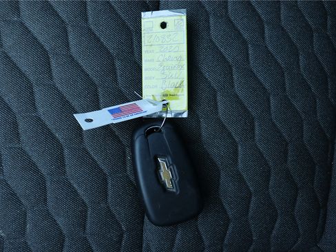 Used 2020 Chevrolet Equinox LT w/ Driver Convenience Package AWD/4WD image 43