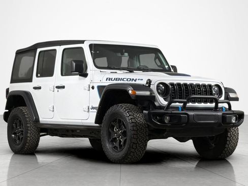 Used 2023 Jeep Wrangler Unlimited Rubicon 4xe AWD/4WD image 7