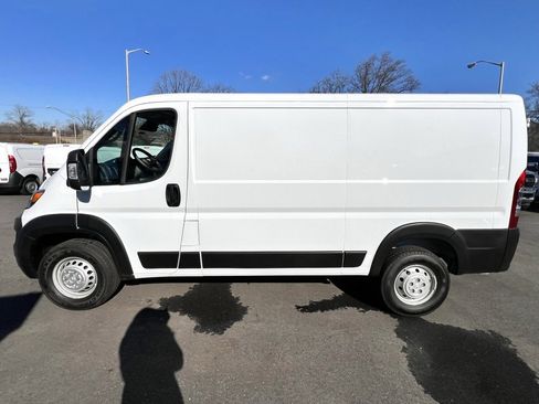 Used 2023 RAM ProMaster 2500 image 17