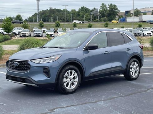 Used 2024 Ford Escape Active FWD image 3