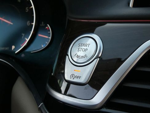 Used 2016 BMW 750i xDrive image 74