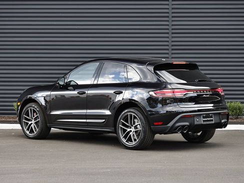 New 2026 Porsche Macan image 3