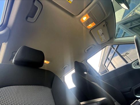 Used 2023 Kia Soul LX image 13