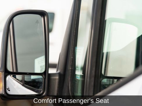 Used 2025 Mercedes-Benz Sprinter 2500 image 22