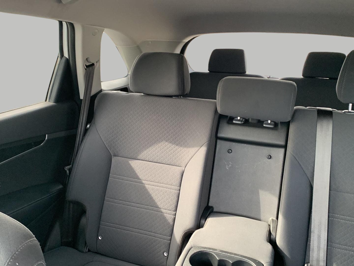 Used 2019 Kia Sorento FWD V6 image 27
