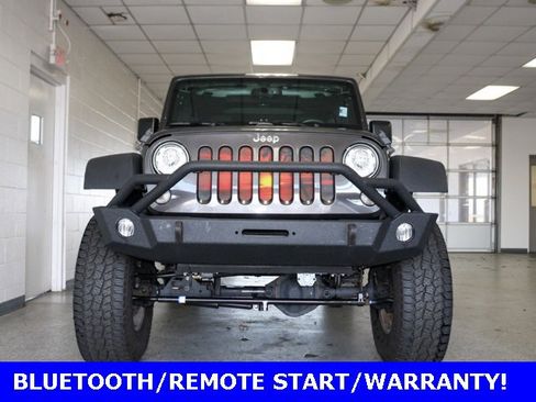 Used 2018 Jeep Wrangler Unlimited Rubicon w/ Cold Weather Group image 2