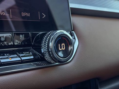 Used 2023 GMC Canyon AT4 w/ AT4 Premium Package image 29